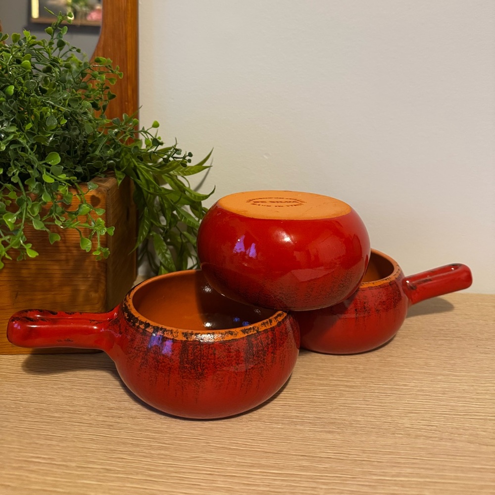 De Silva Red Ceramic Soup Bowls with Handles